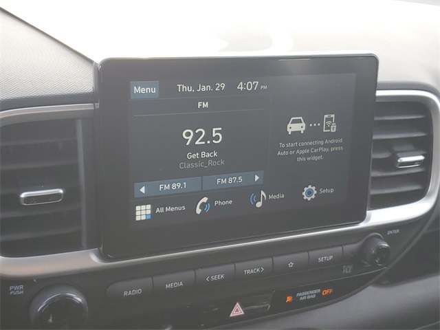 2026 Hyundai Venue SE Image 15 of 30