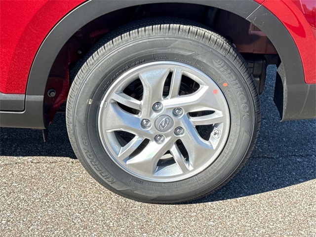 2026 Hyundai Venue SE Image 6 of 14