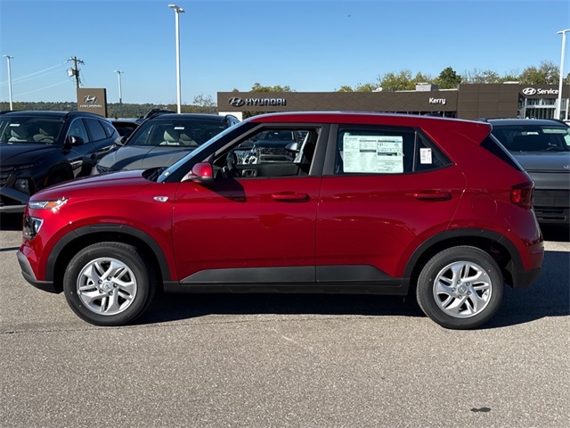 2026 Hyundai Venue SE Image 5 of 14