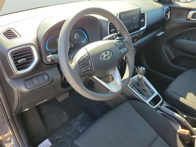 2026 Hyundai Venue SE Image 11 of 29