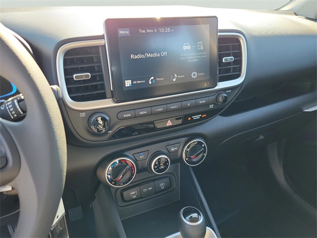2026 Hyundai Venue SE Image 17 of 29