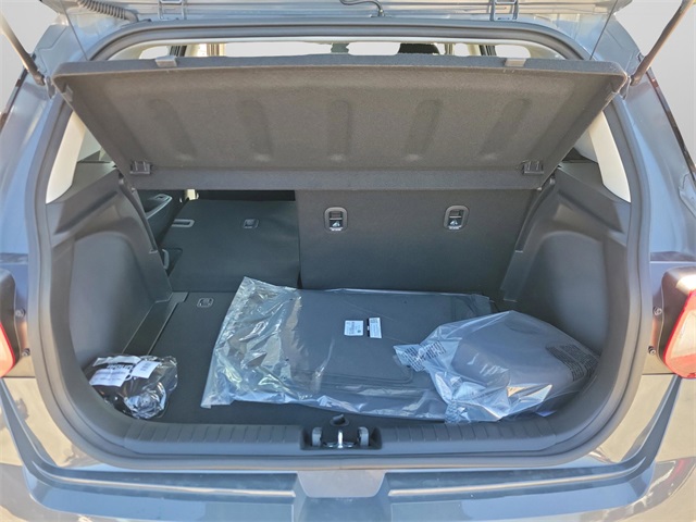 2026 Hyundai Venue SE Image 6 of 29