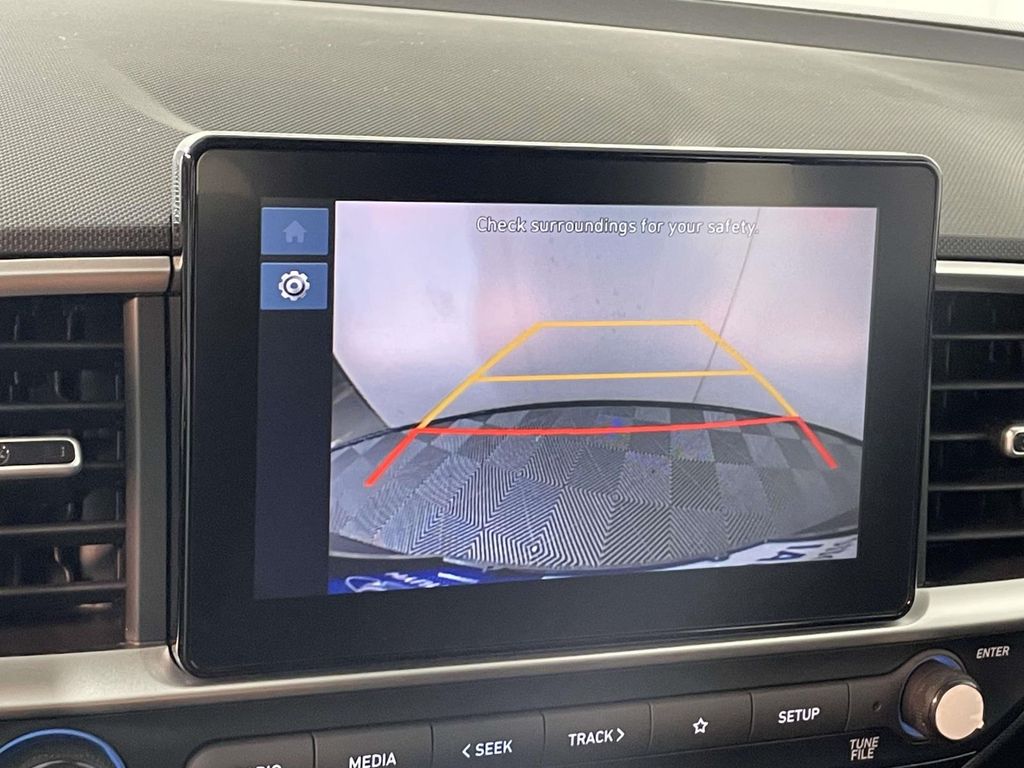 2026 Hyundai Venue SE Image 11 of 22