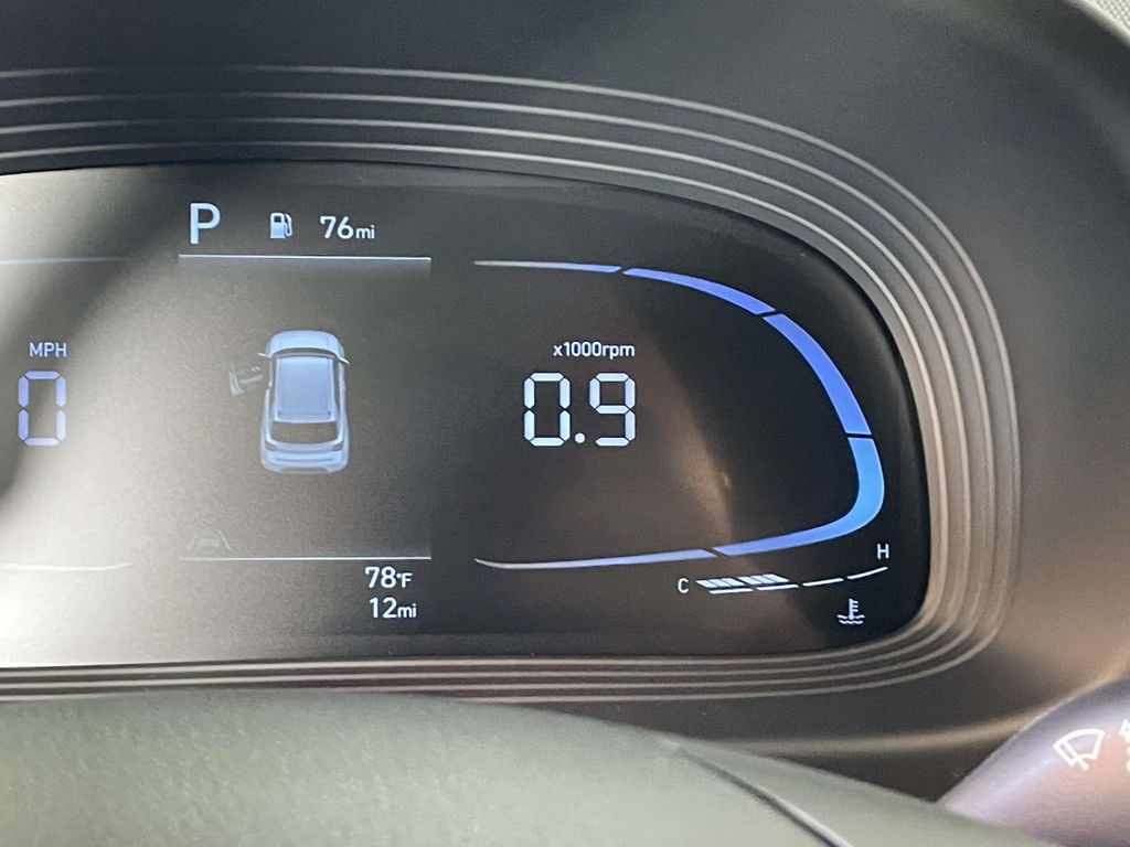 2026 Hyundai Venue SE Image 9 of 22