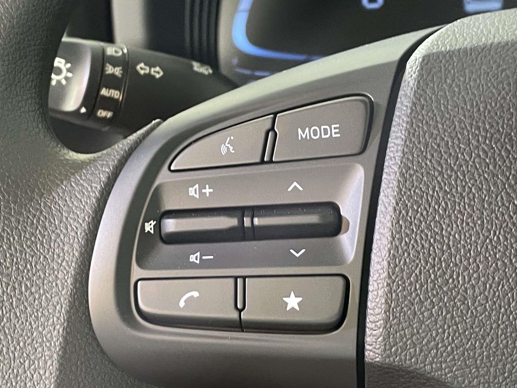 2026 Hyundai Venue SE Image 20 of 22