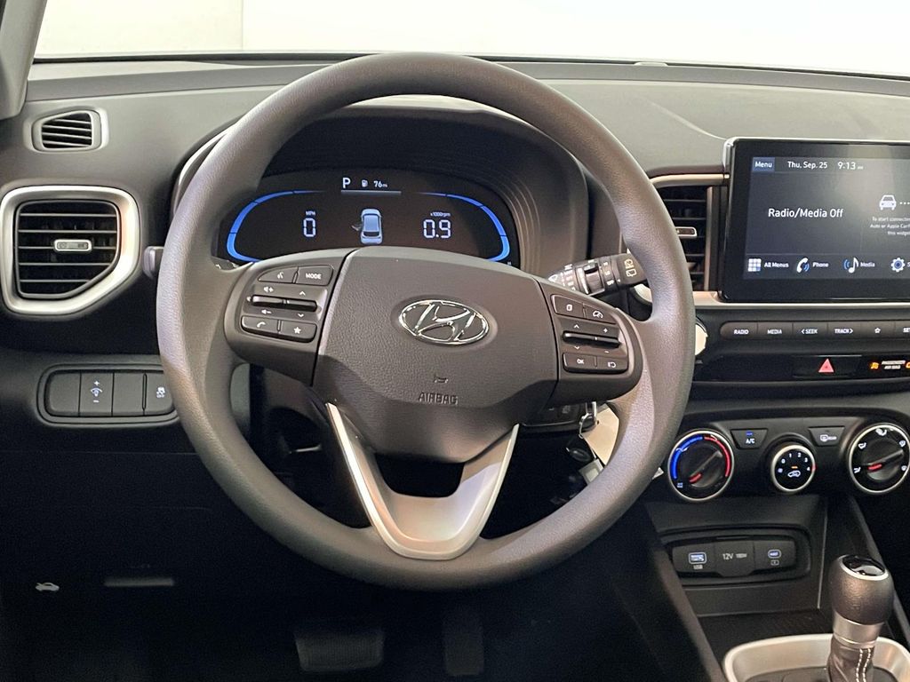 2026 Hyundai Venue SE Image 19 of 22