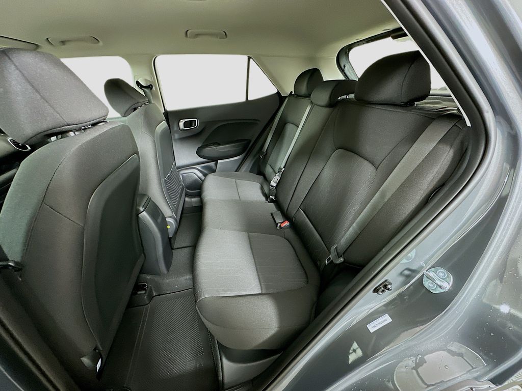 2026 Hyundai Venue SE Image 16 of 22