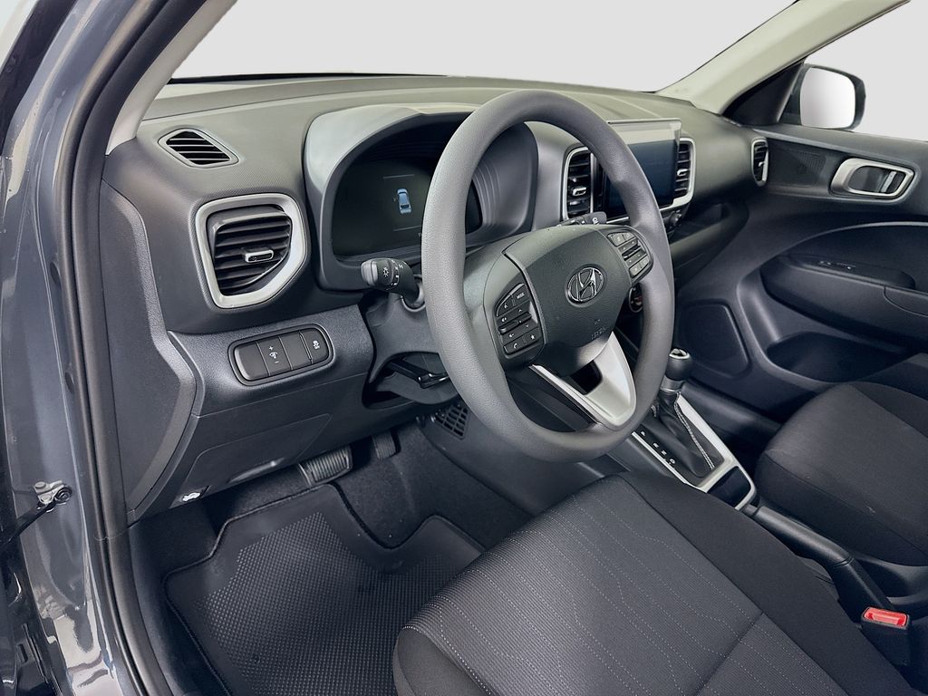 2026 Hyundai Venue SE Image 9 of 22