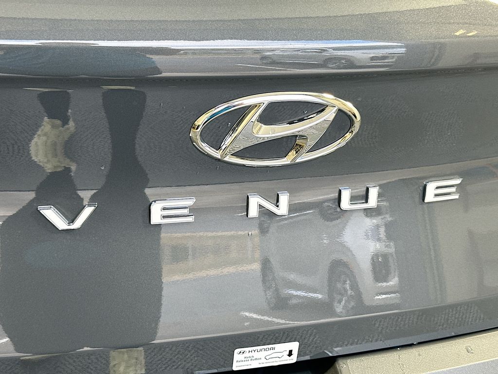 2026 Hyundai Venue SE Image 20 of 22