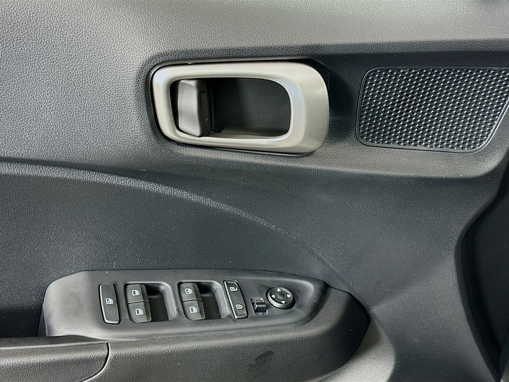 2026 Hyundai Venue SE Image 18 of 22