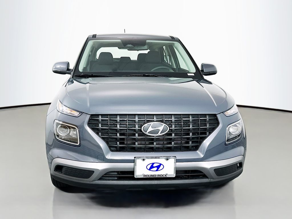 2026 Hyundai Venue SE Image 2 of 22