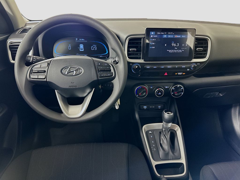 2026 Hyundai Venue SE Image 17 of 22