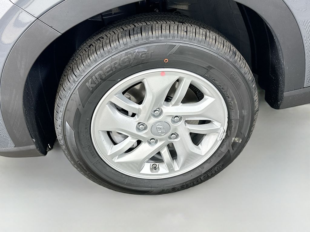 2026 Hyundai Venue SE Image 21 of 22