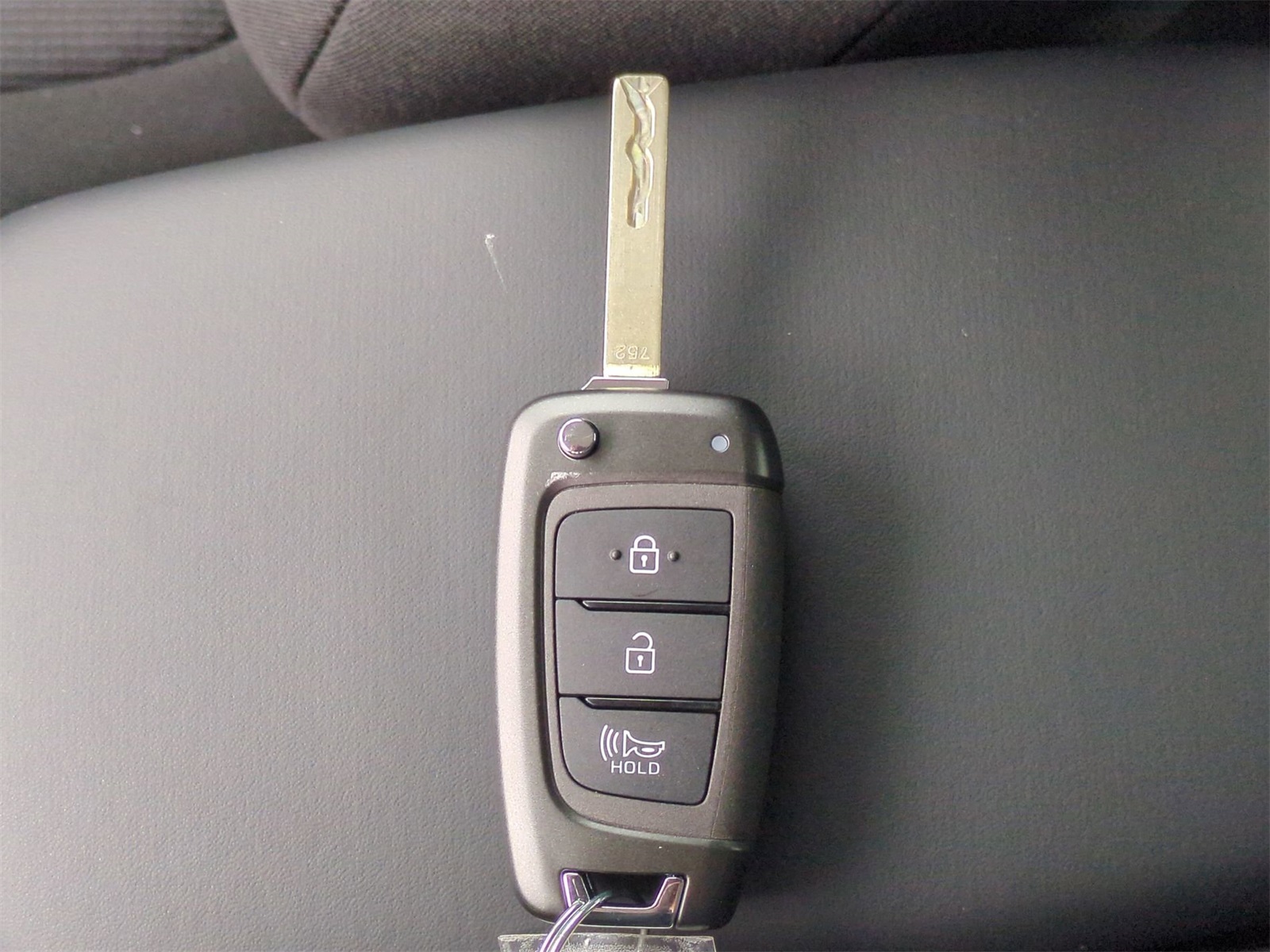 2026 Hyundai Venue SE Image 19 of 32