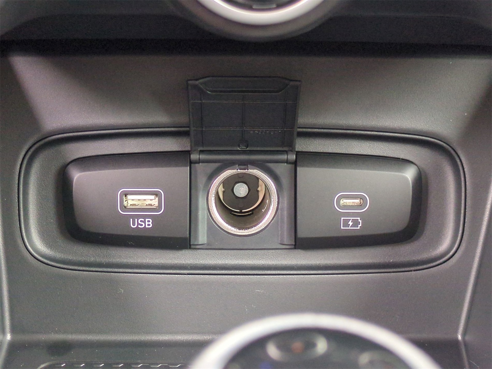 2026 Hyundai Venue SE Image 27 of 32