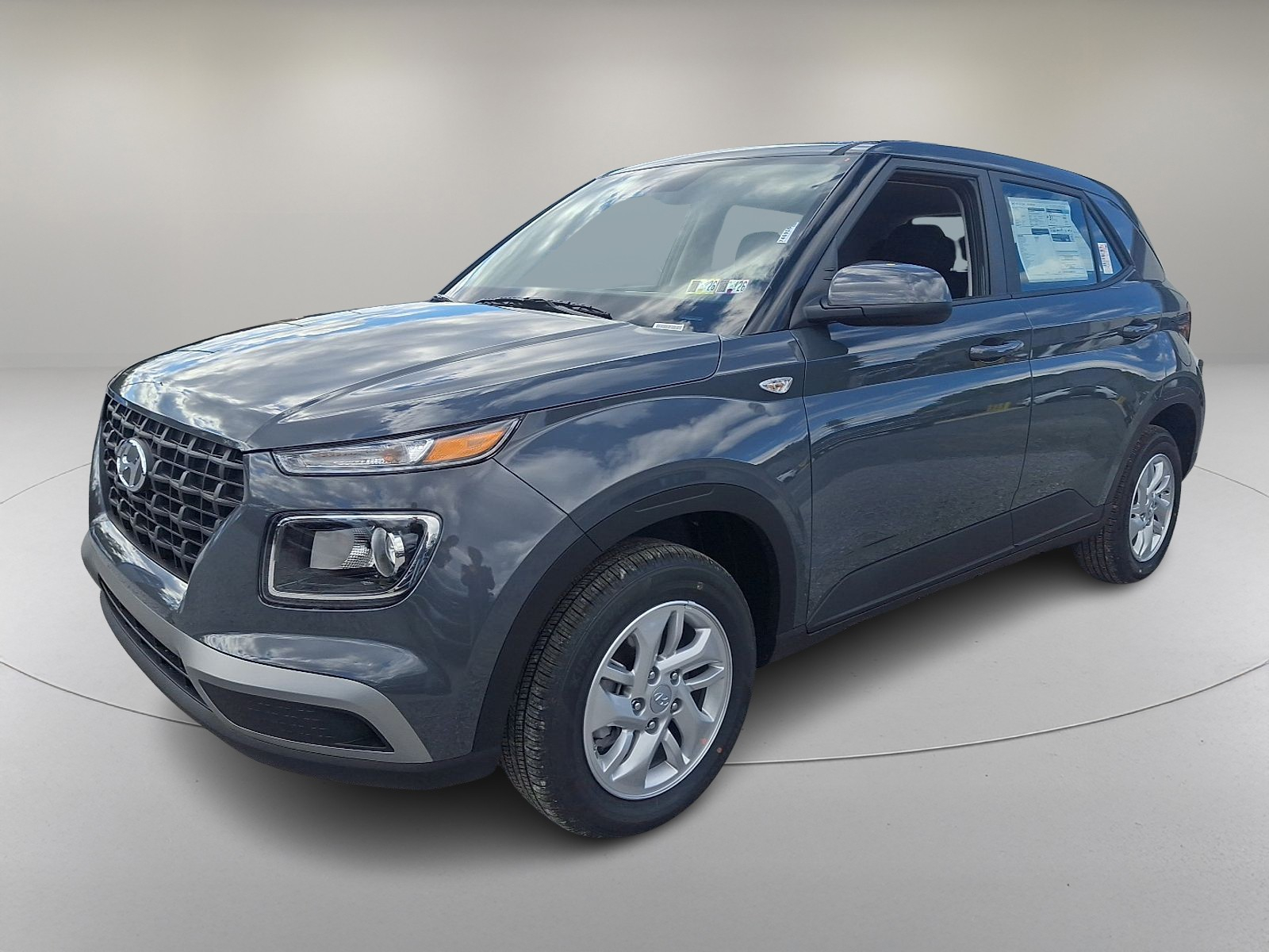 2026 Hyundai Venue SE Image 1 of 20