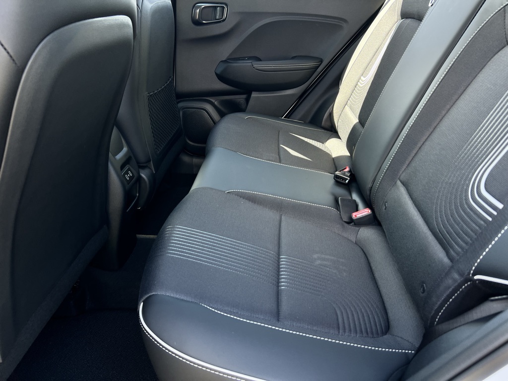 2026 Hyundai Venue SEL Image 6 of 16