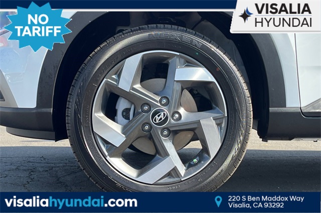 2026 Hyundai Venue SEL Image 10 of 34