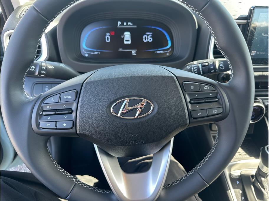2026 Hyundai Venue SEL Image 13 of 24