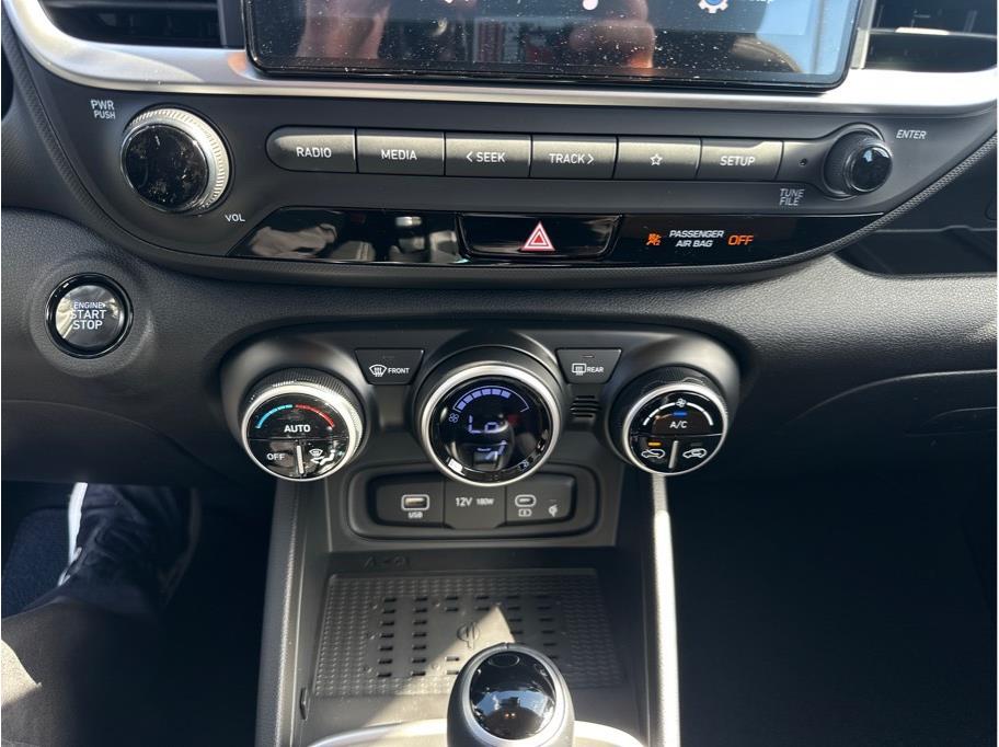 2026 Hyundai Venue SEL Image 21 of 24