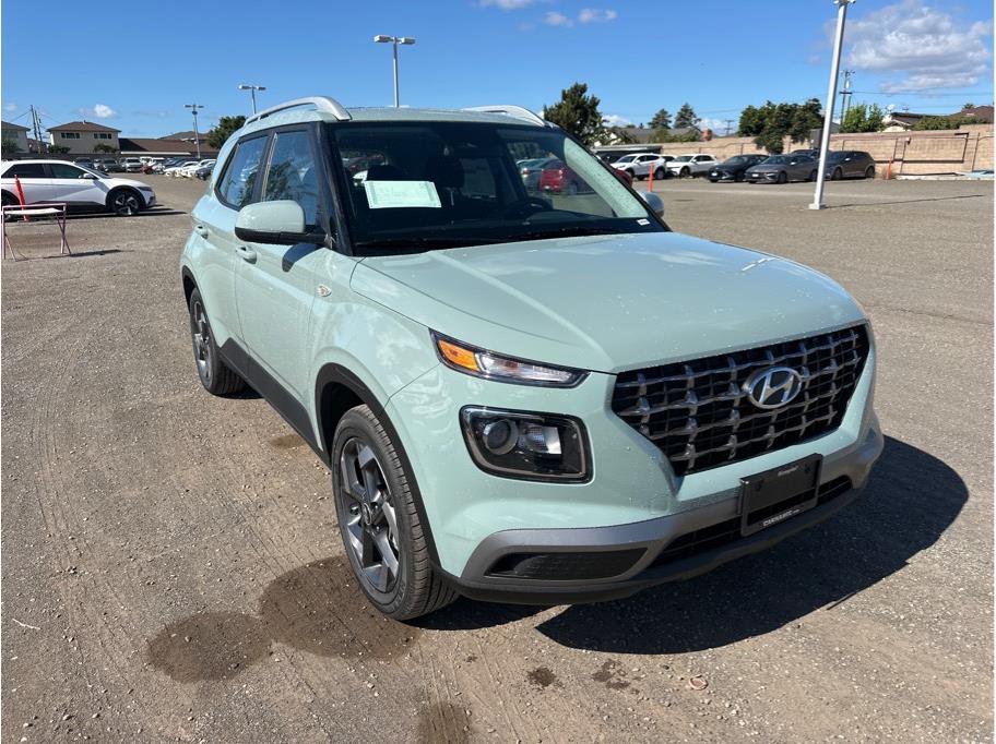 2026 Hyundai Venue SEL Image 3 of 24