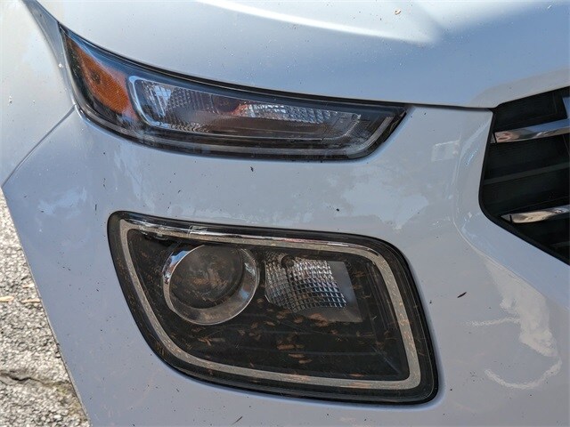 2026 Hyundai Venue SEL Image 18 of 28