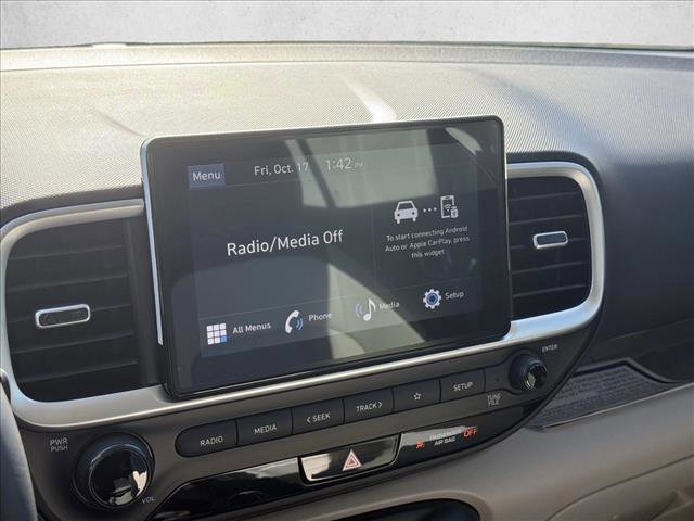 2026 Hyundai Venue SEL Image 14 of 18