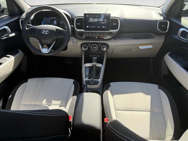 2026 Hyundai Venue SEL Image 11 of 18