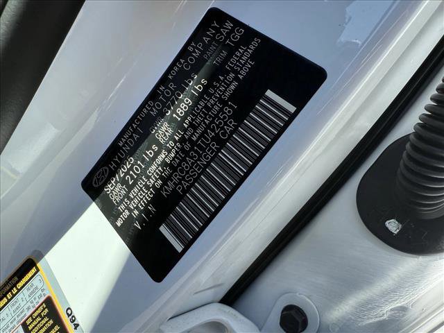 2026 Hyundai Venue SEL Image 16 of 18