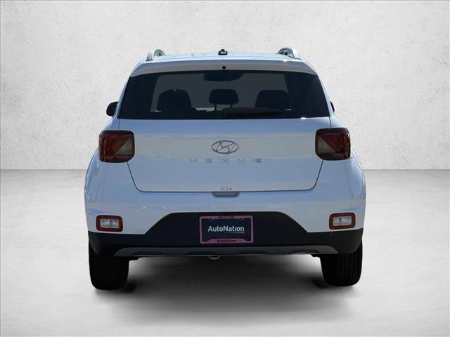 2026 Hyundai Venue SEL Image 5 of 18