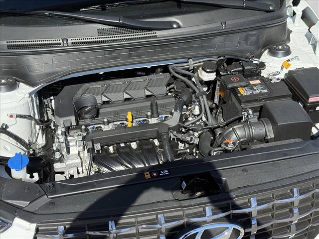 2026 Hyundai Venue SEL Image 8 of 18