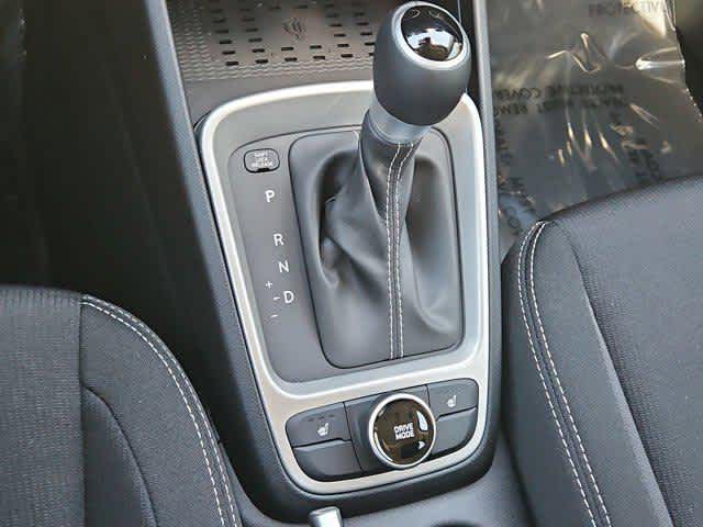 2026 Hyundai Venue SEL Image 23 of 34