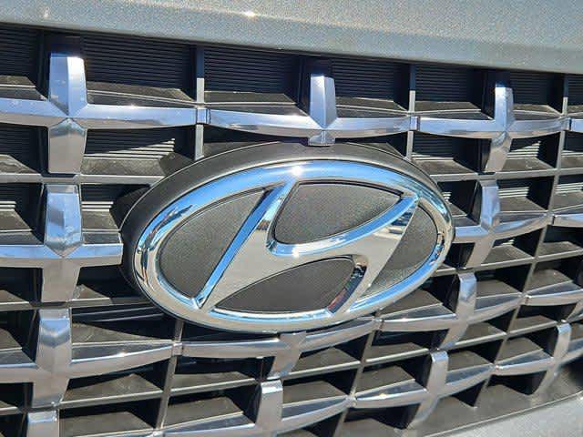 2026 Hyundai Venue SEL Image 32 of 34