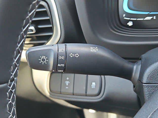 2026 Hyundai Venue SEL Image 27 of 34