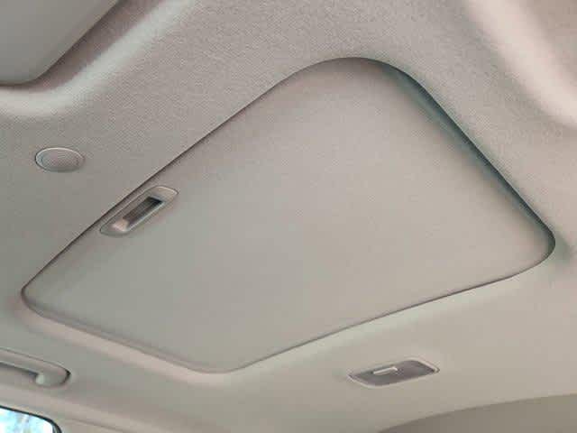 2026 Hyundai Venue SEL Image 25 of 34