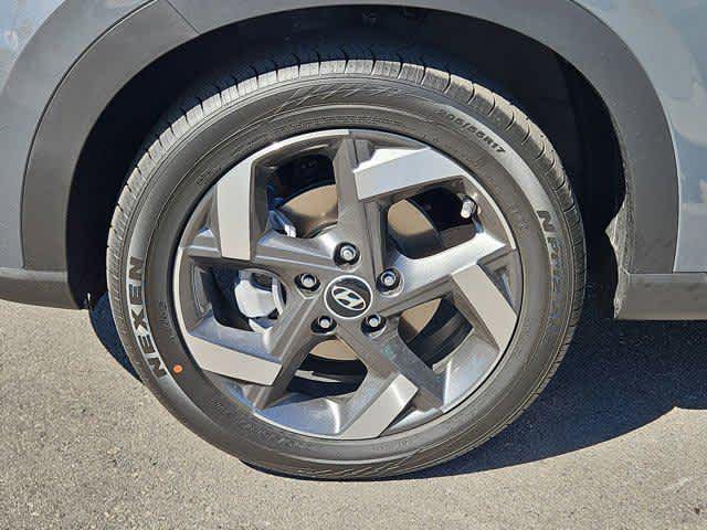 2026 Hyundai Venue SEL Image 11 of 34