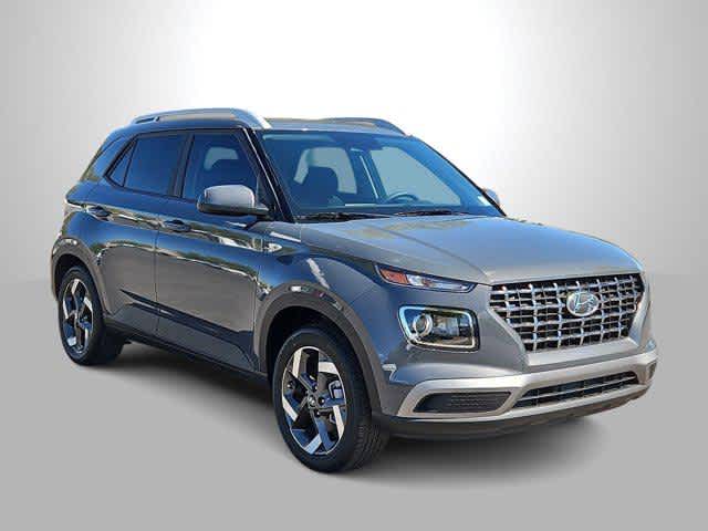 2026 Hyundai Venue SEL Image 4 of 34