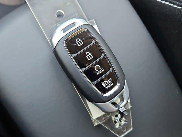 2026 Hyundai Venue SEL Image 24 of 34