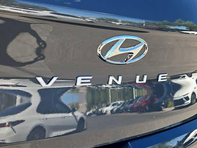 2026 Hyundai Venue SEL Image 30 of 34