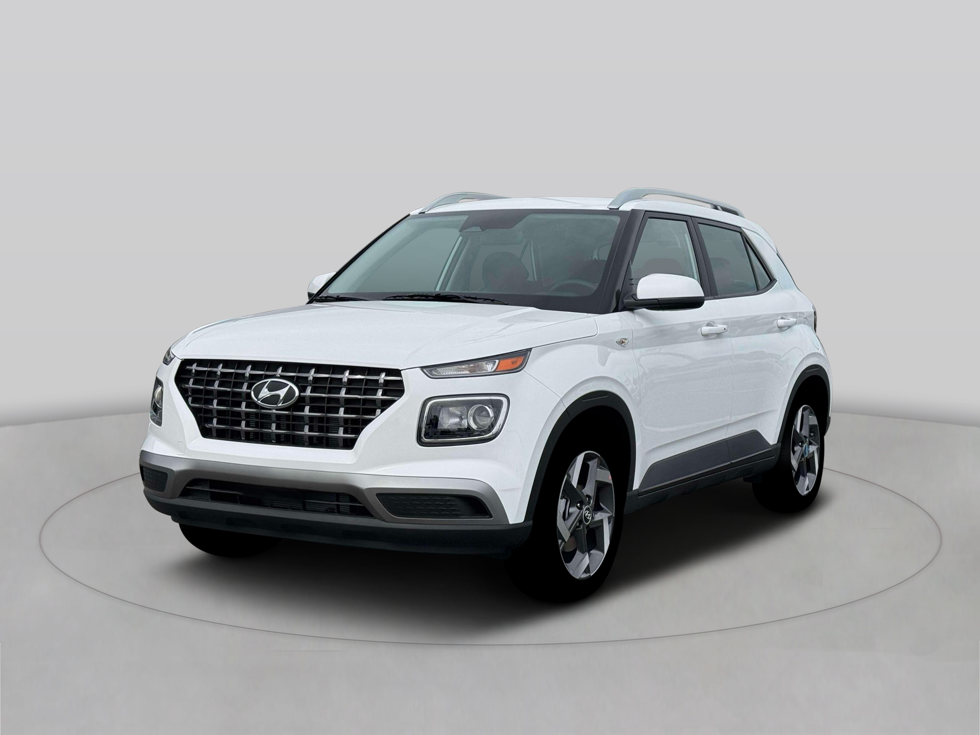 2026 Hyundai Venue SEL Image 2 of 19