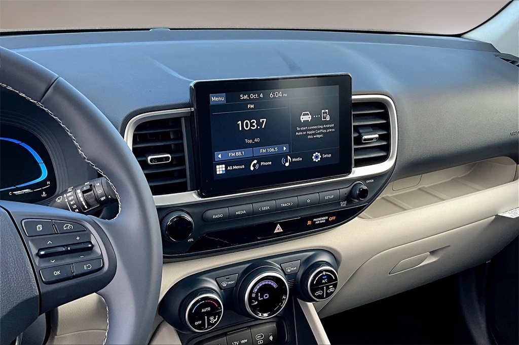 2026 Hyundai Venue SEL Image 12 of 13
