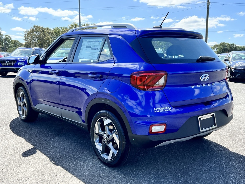 2026 Hyundai Venue SEL Image 4 of 16