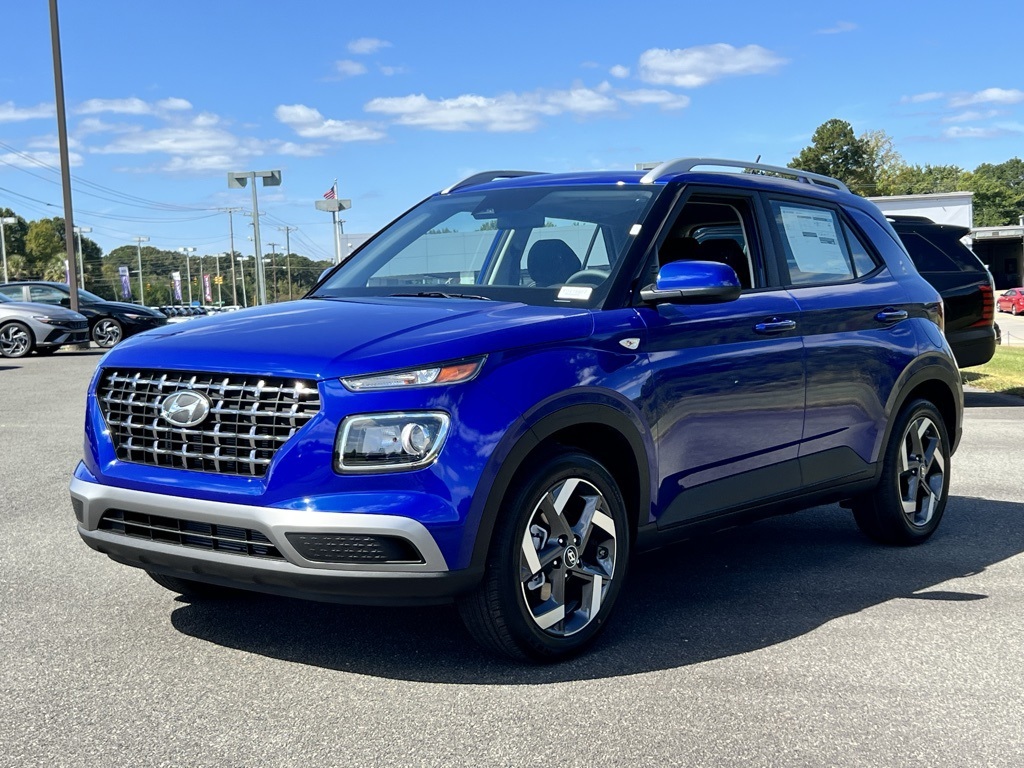 2026 Hyundai Venue SEL Image 1 of 16