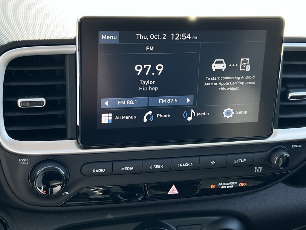 2026 Hyundai Venue SEL Image 10 of 16