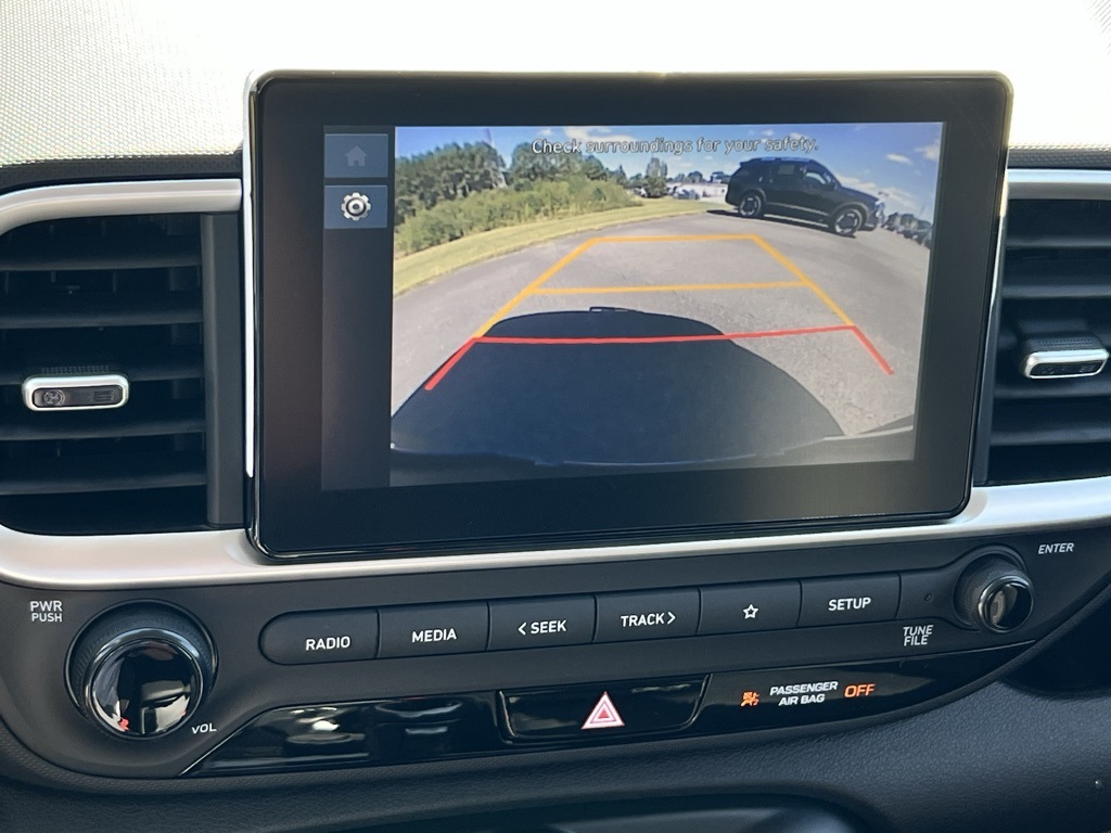 2026 Hyundai Venue SEL Image 9 of 16