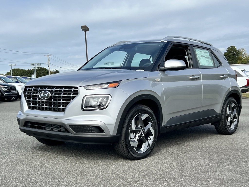 2026 Hyundai Venue SEL Image 1 of 16