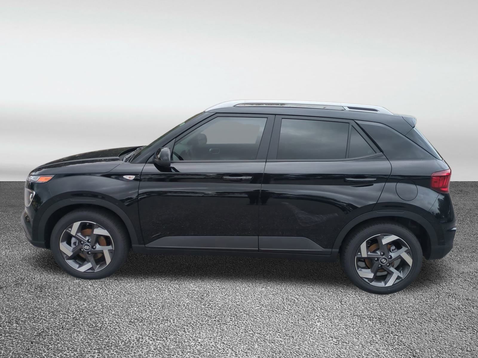 2026 Hyundai Venue SEL Image 9 of 36