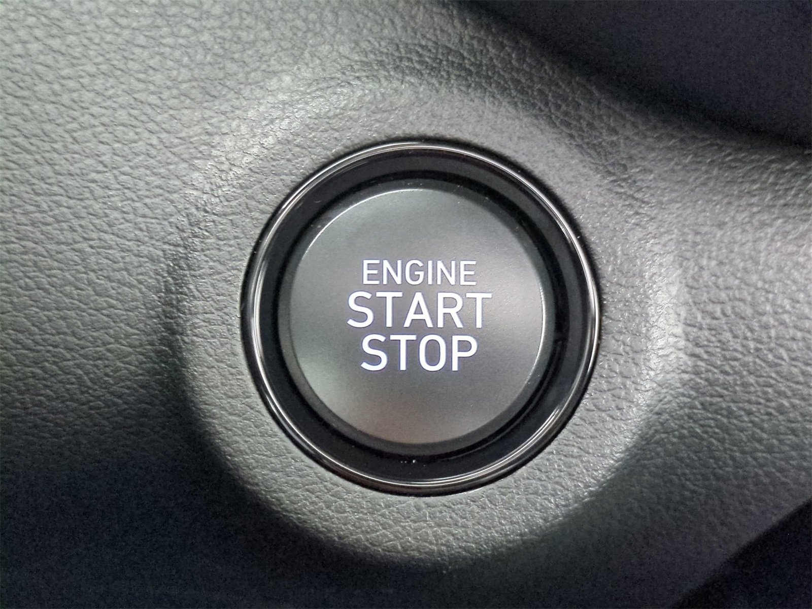 2026 Hyundai Venue SEL Image 17 of 36