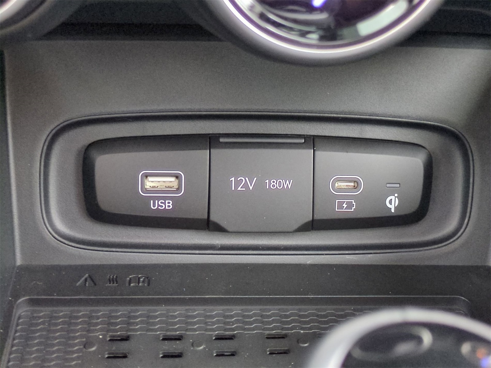 2026 Hyundai Venue SEL Image 22 of 36