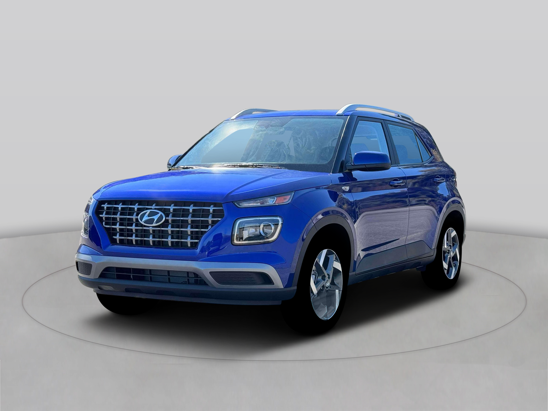 2026 Hyundai Venue SEL Image 2 of 19
